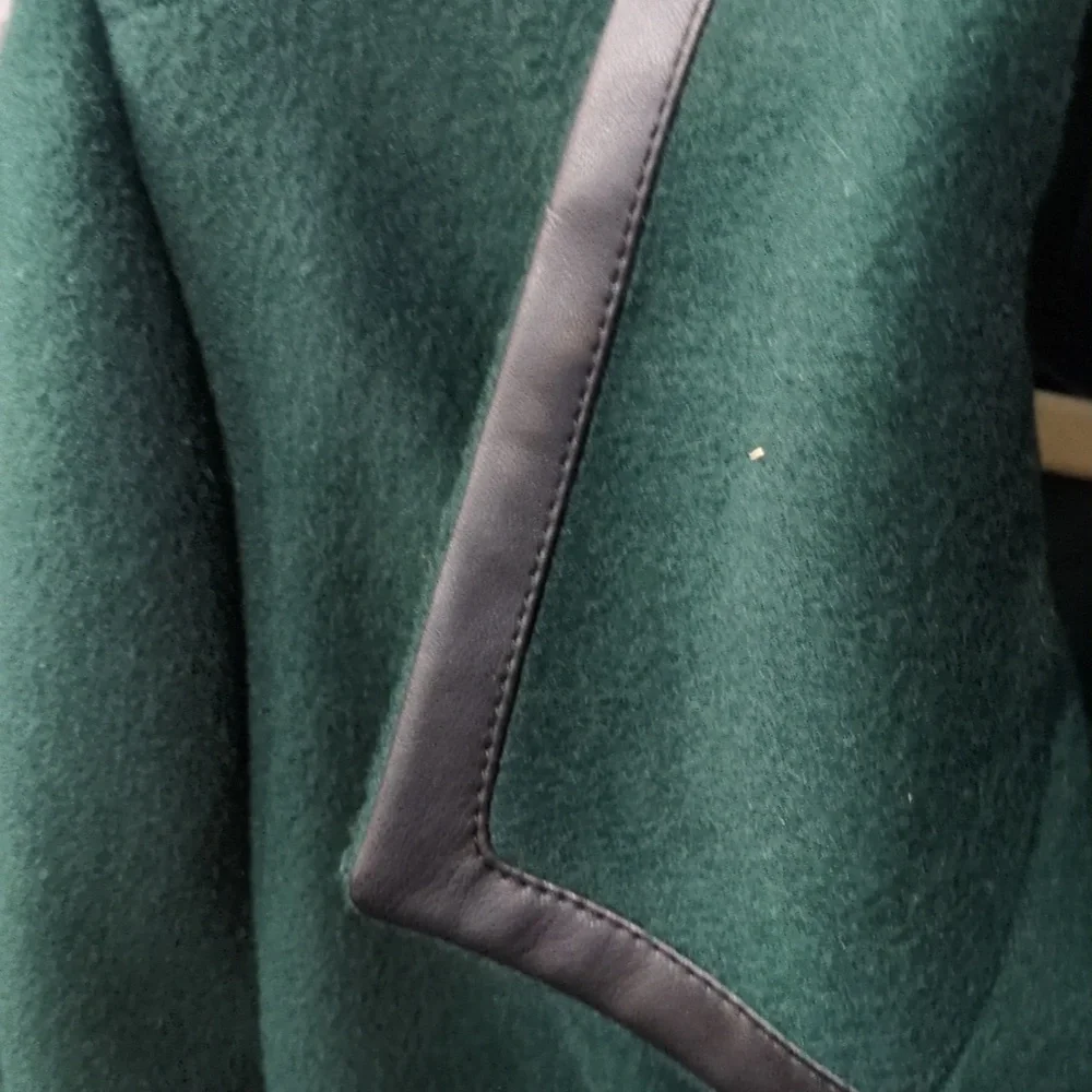Badgley Mischka Women's Green Coat - Picture 4 of 10